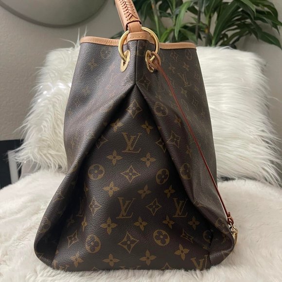 LOUIS VUITTON ARTSY MONOGRAM HANDBAG 2021 - Picture 2 of 15